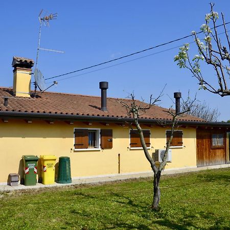 Vila A Casa Di Amici Vidor Exteriér fotografie